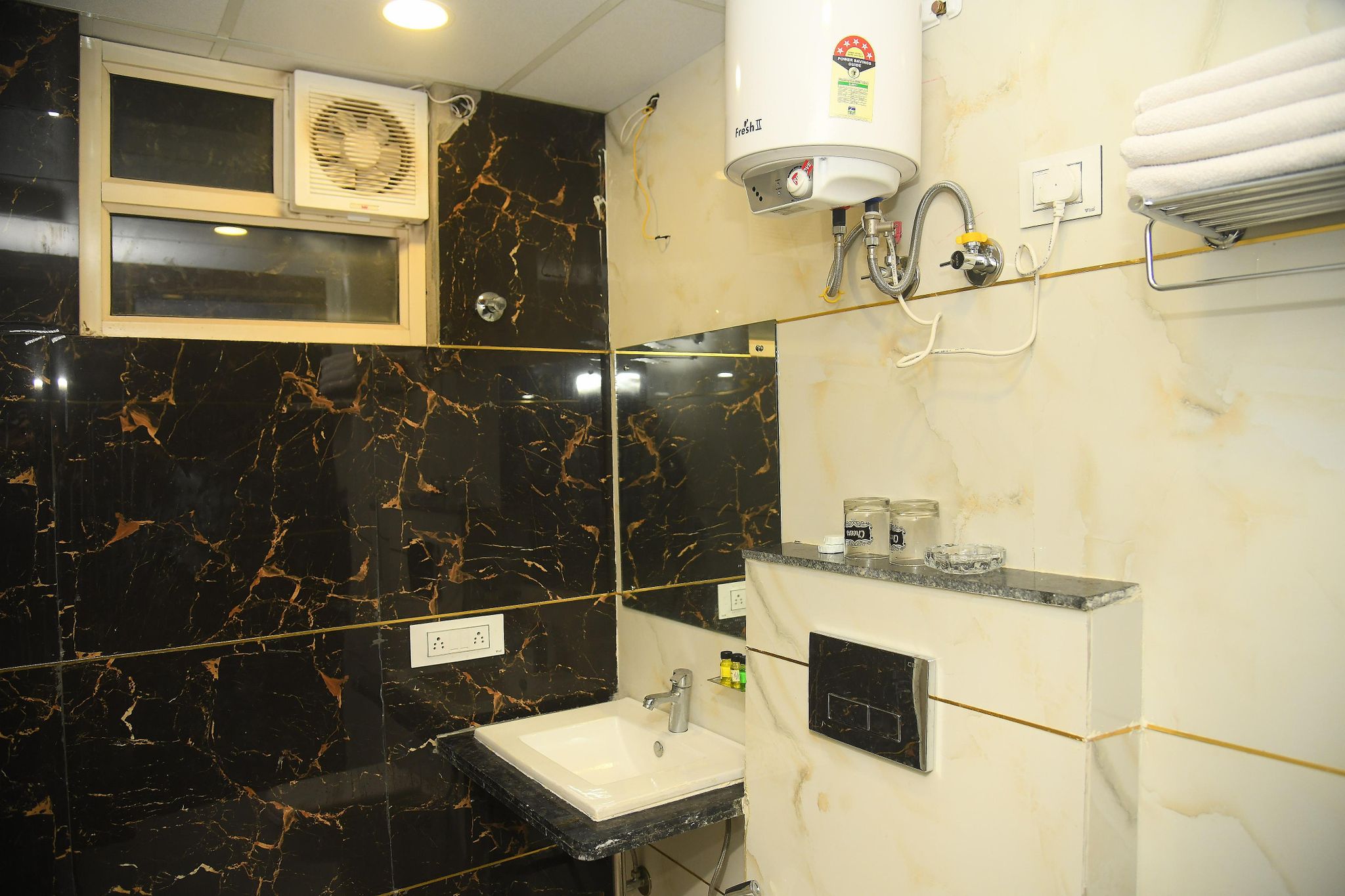 Hotel LD Prime Deluxe Room 3