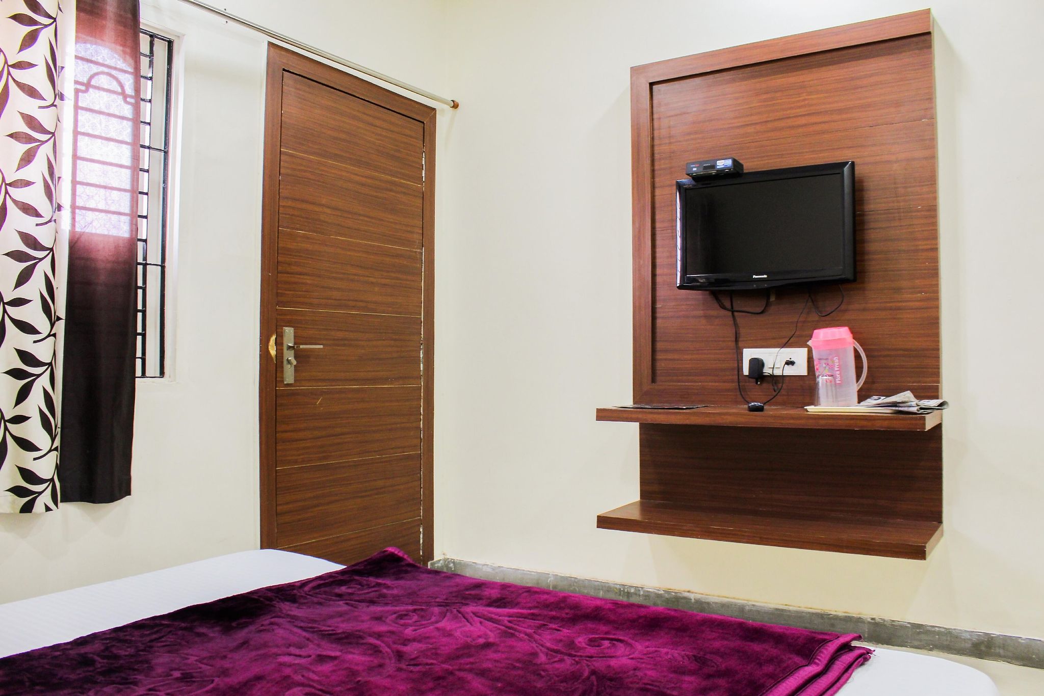 Deluxe Four Bed AC