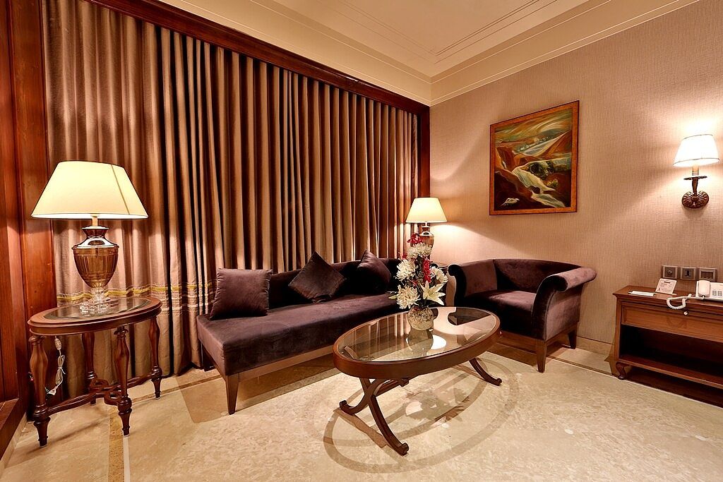 LUXURY SUITE