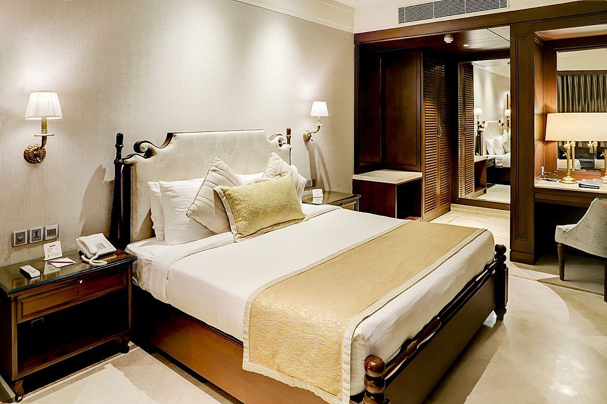 Luxury Suite Room With Free Wi-Fi