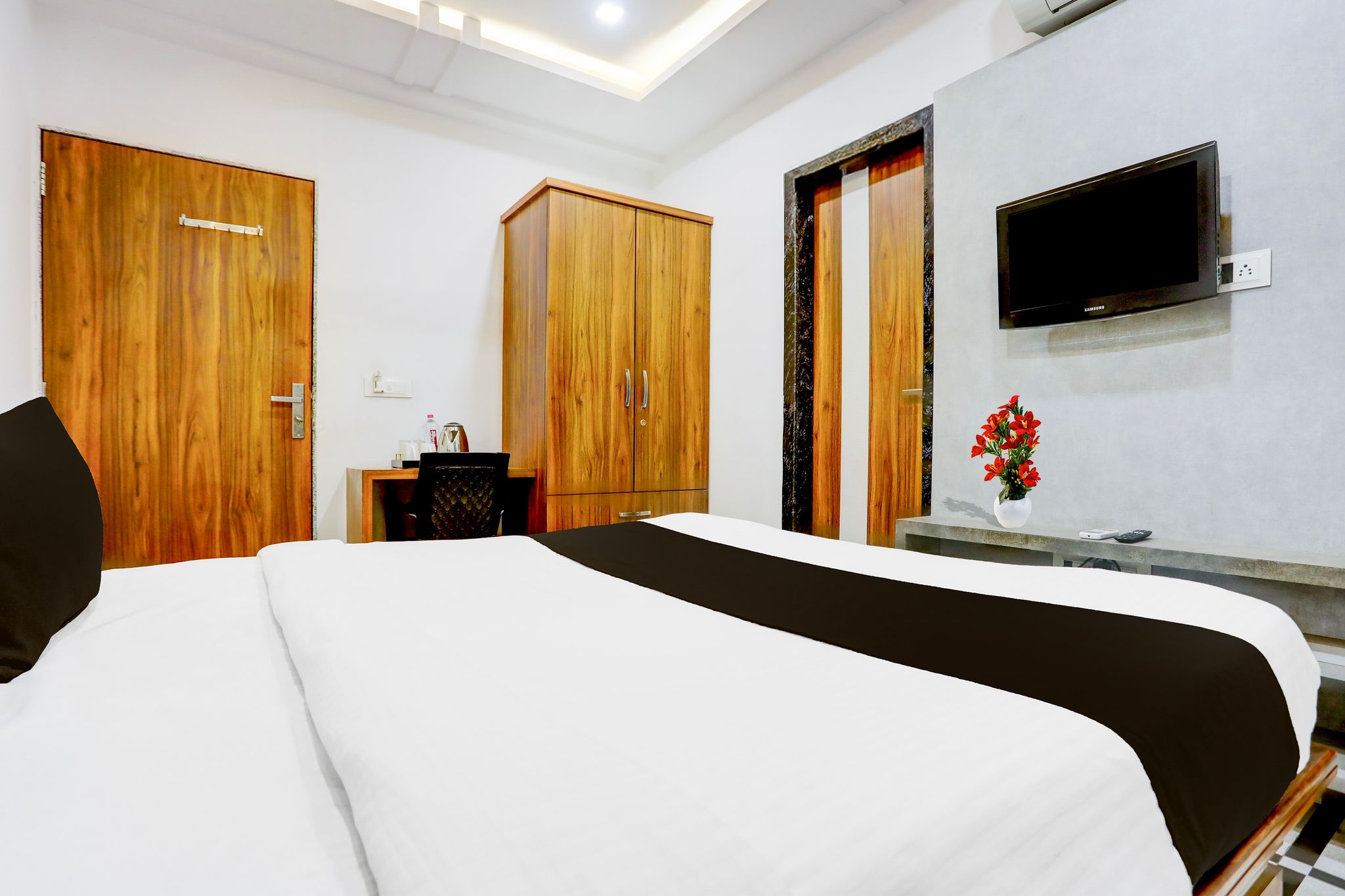 Hotel O Sector 14 Udaipur Formerly Hotel Mansi Palace