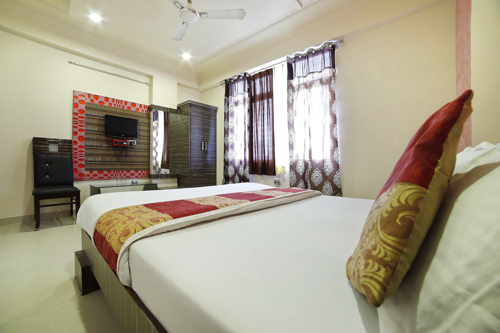 Hotel Metro Jaipur Super Deluxe Room 8