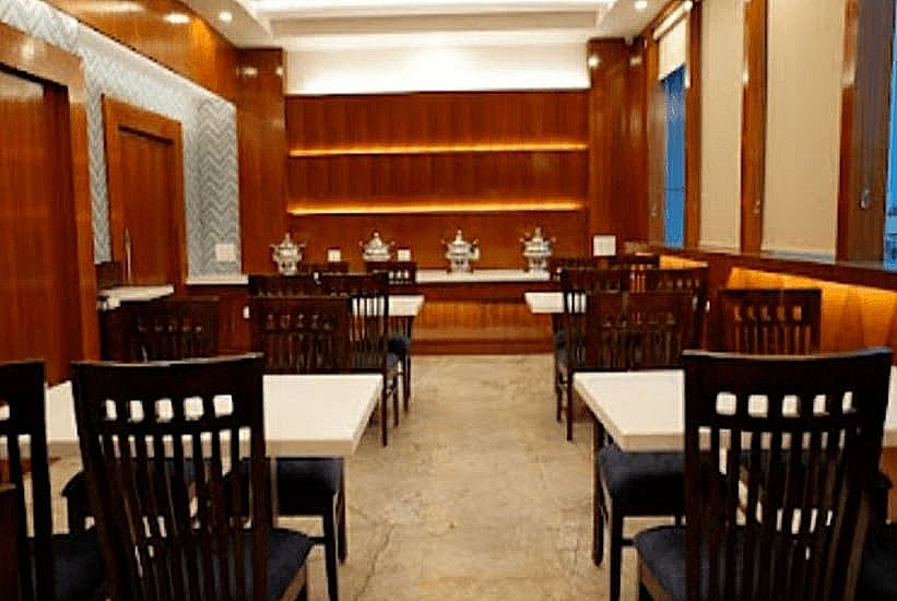 Food & Dining