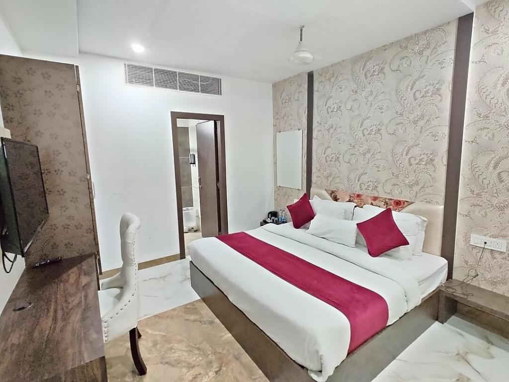 Super Deluxe Room ( 2 Minute Walk to Golden Temple )