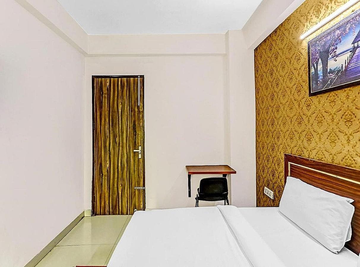 Hotel Noida Continental Day-use Room Same Day check-in & Check-out Only for 3 Hours between (10am to 7pm)