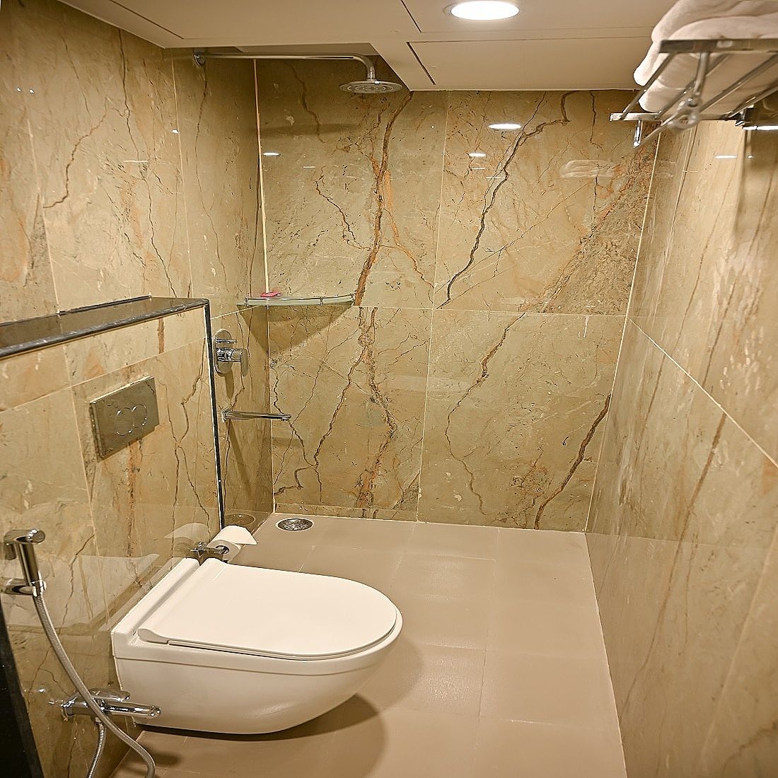 Hotel Pearl Courtyard SUPERIOR DOUBLE BED 11