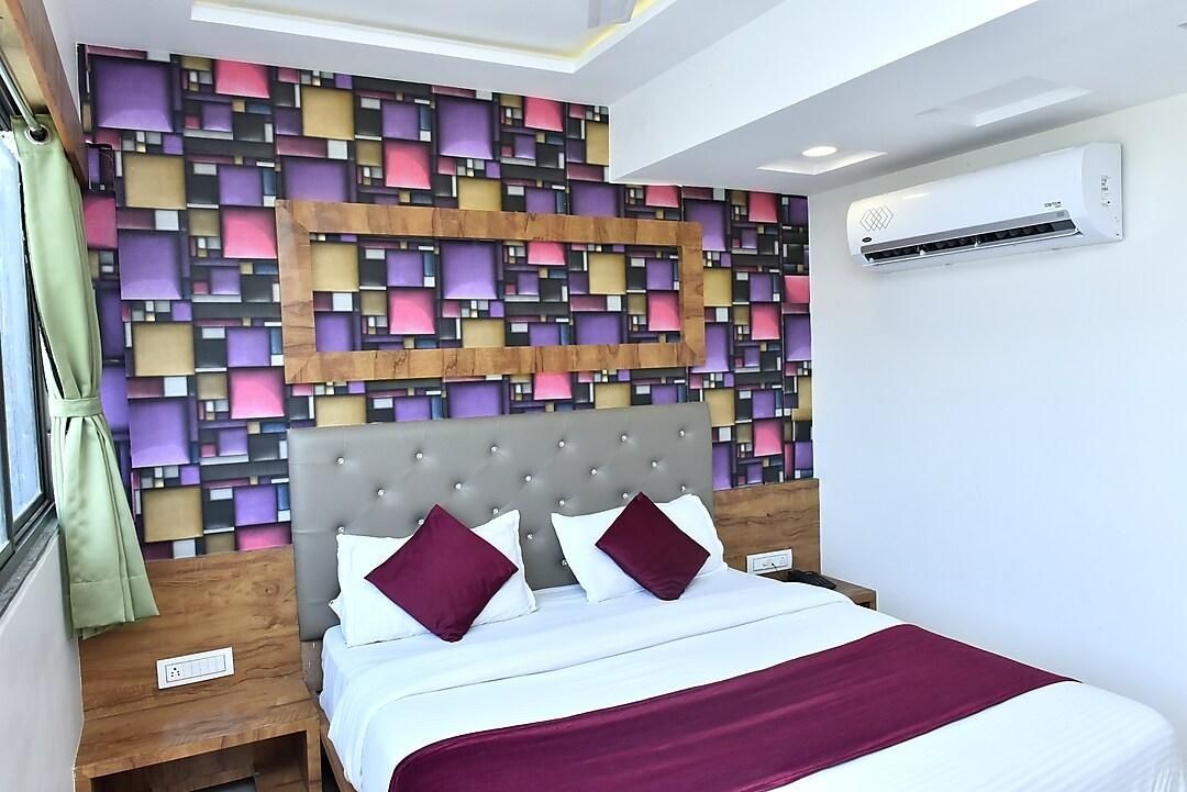 Hotel Peradiot Double Bed AC Room 4