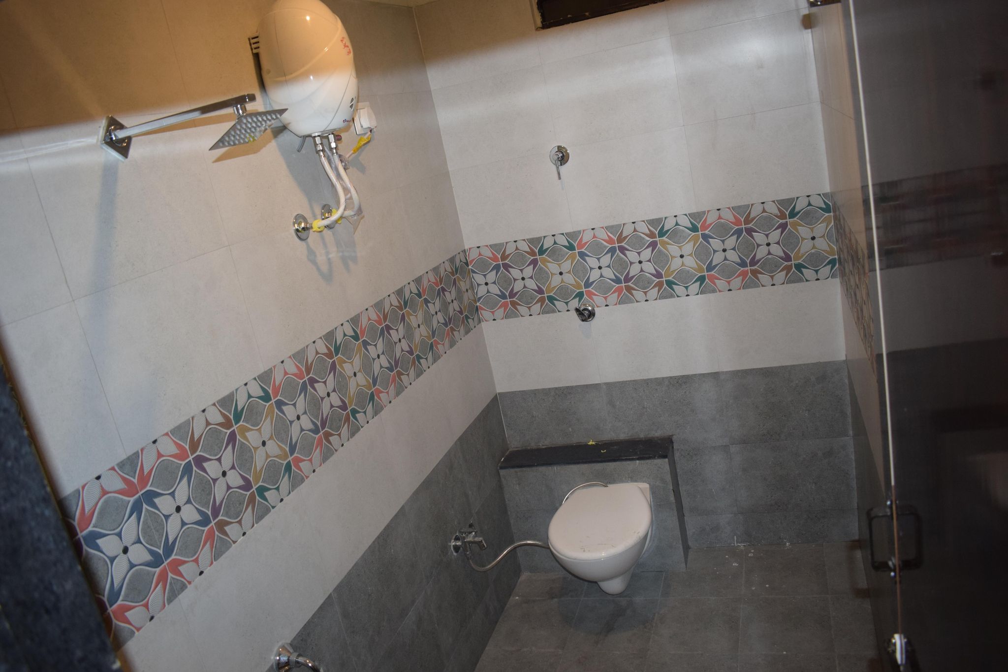 Hotel Peradiot Double Bed AC Room 8