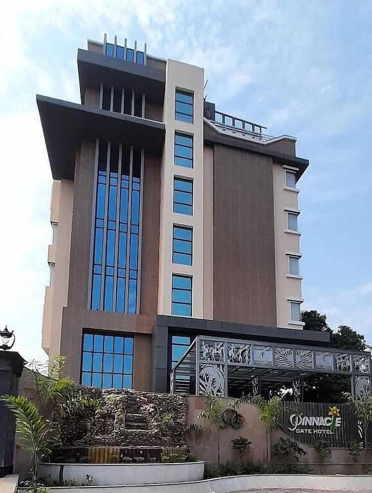 undefined Hotel Pinnacle Gate