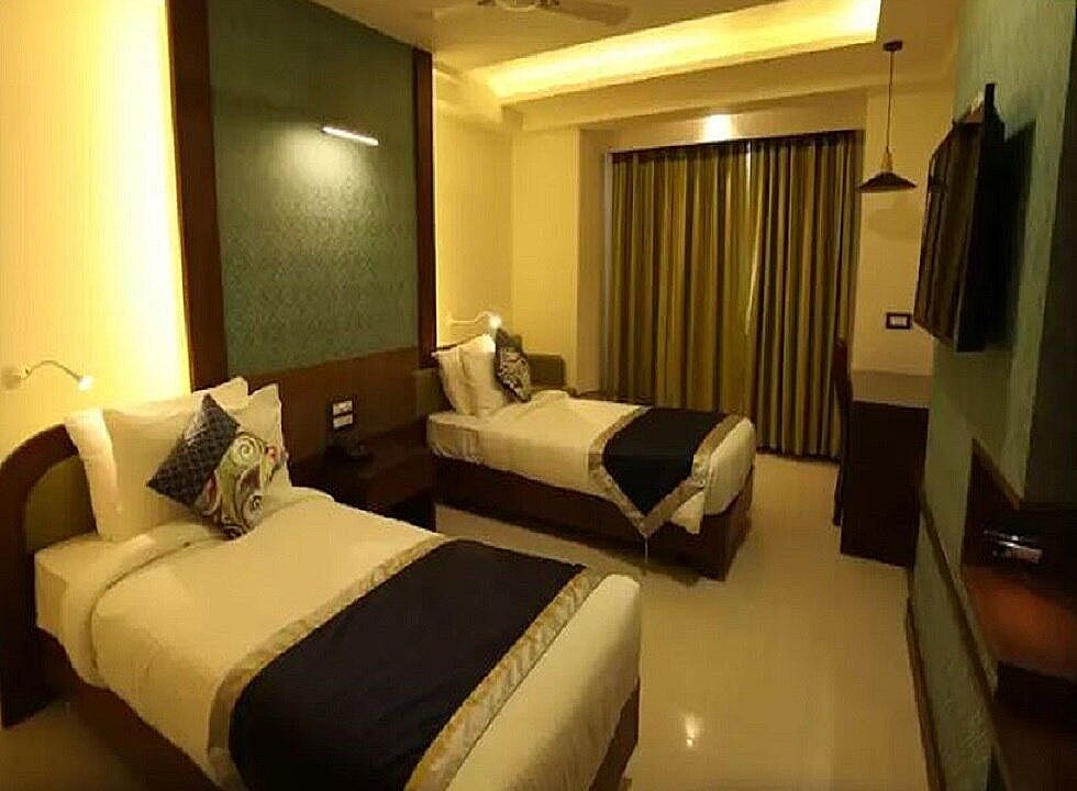 Hotel Pinnacle Gate Deluxe Twin Room 4