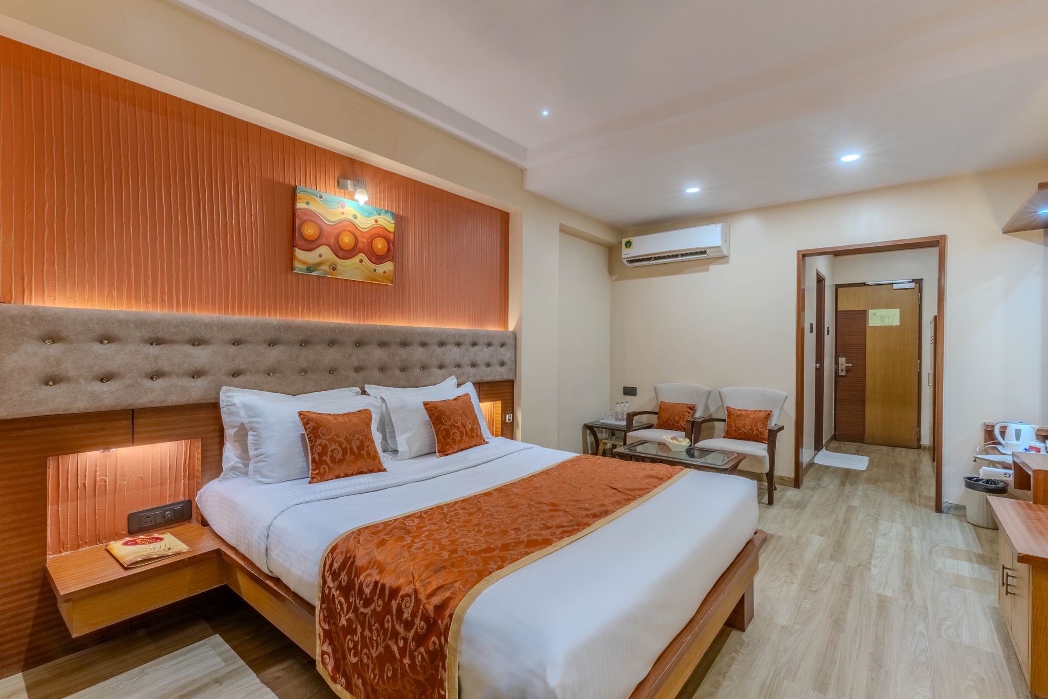 Hotel President, Vadodara Deluxe Room 2