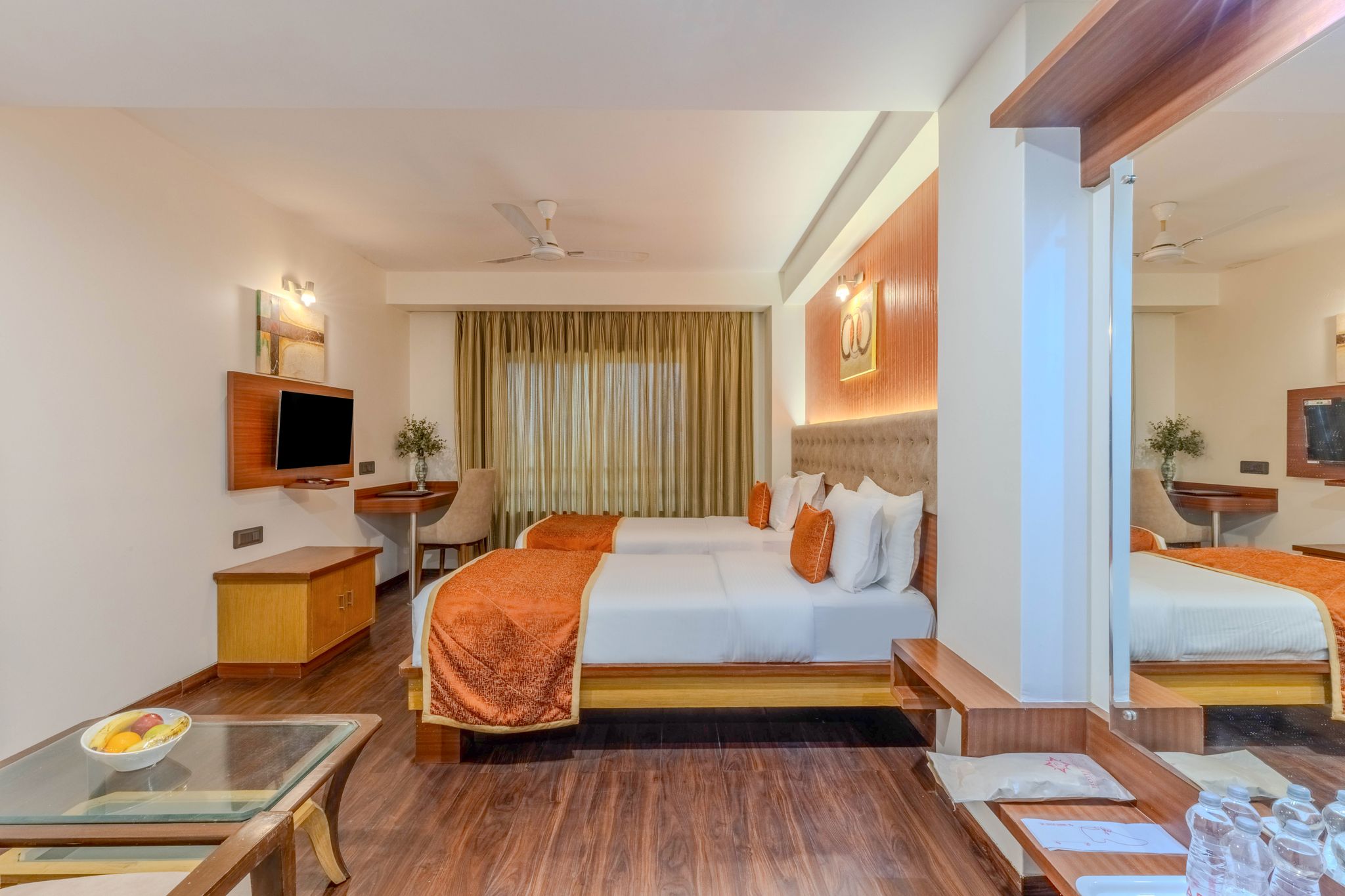 Hotel President, Vadodara Deluxe Room 7