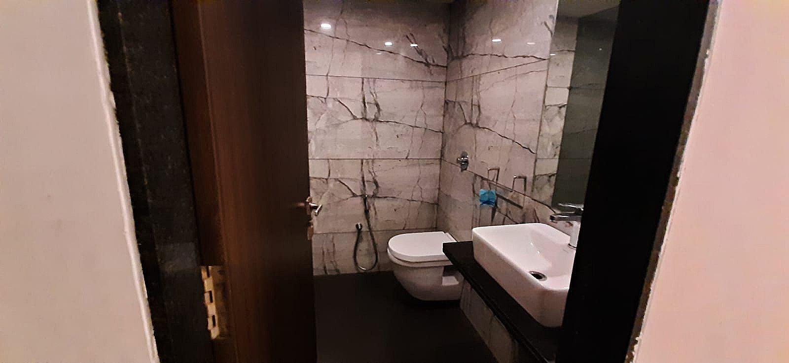 Hotel Privya Surat By Heven Management Deluxe Room 5