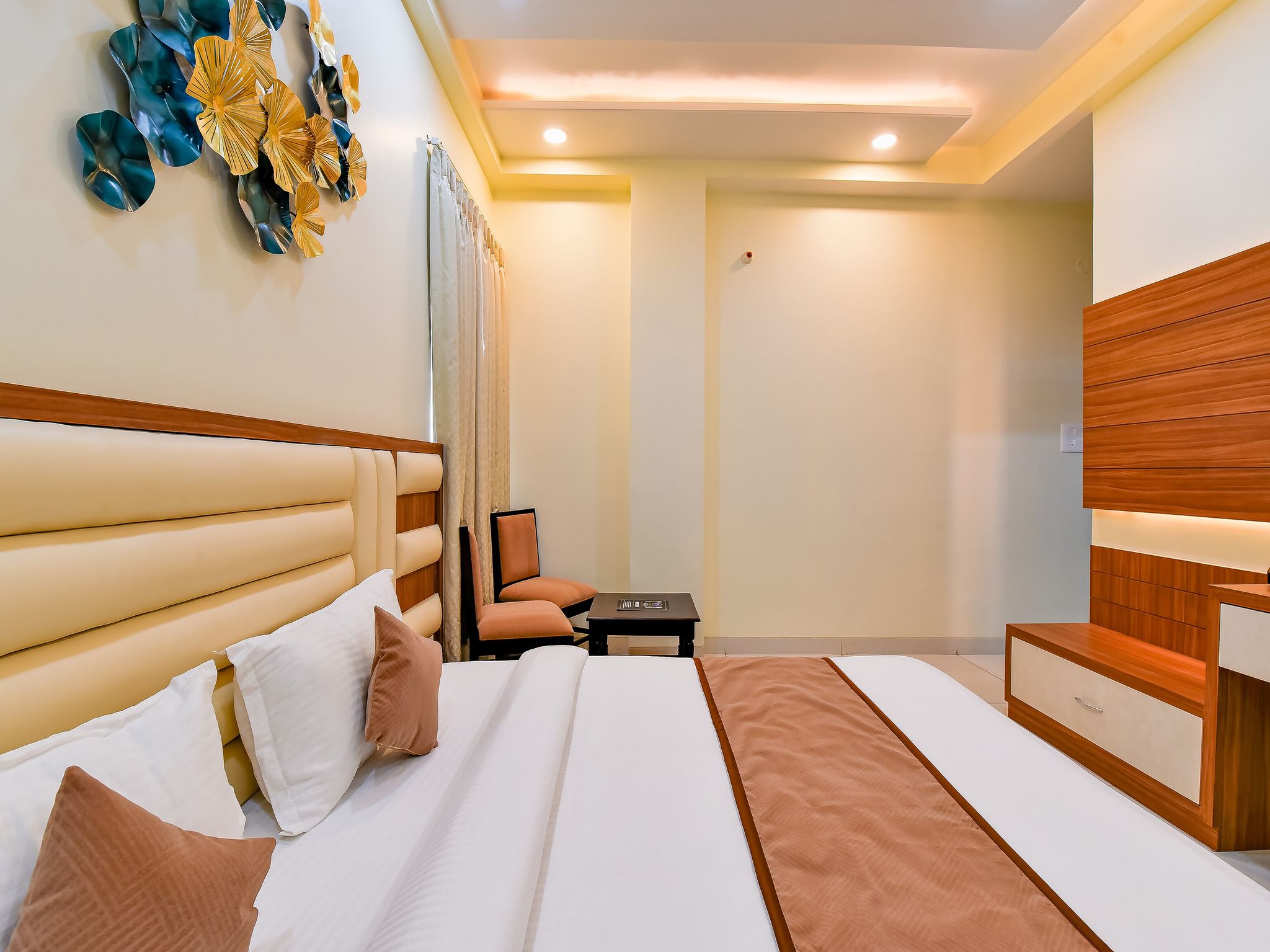 Hotel Purple Orchid