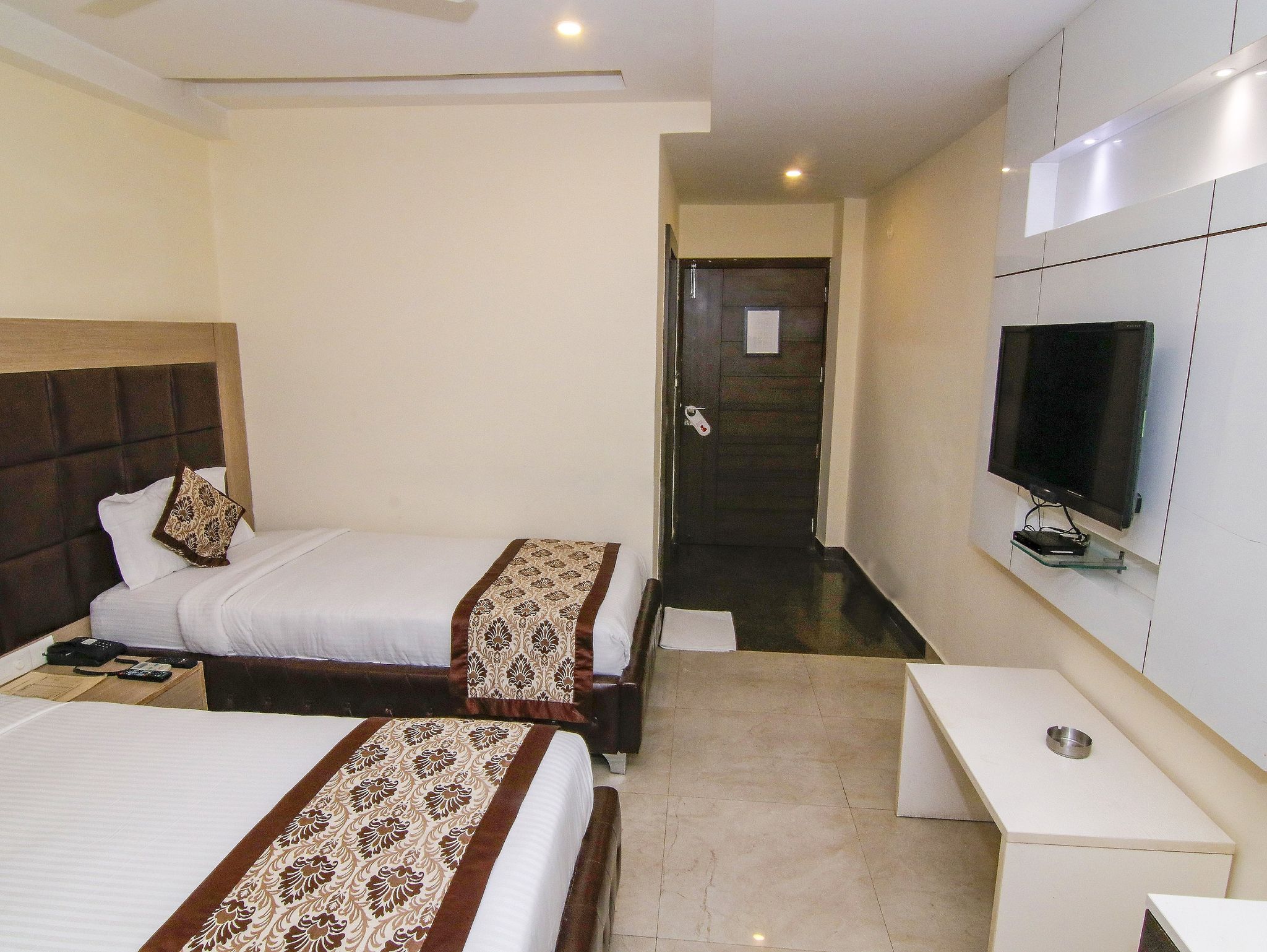 Hotel Radical Palace Superior Room 9