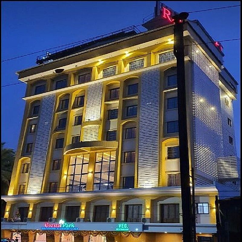 Hotel Raj Resort