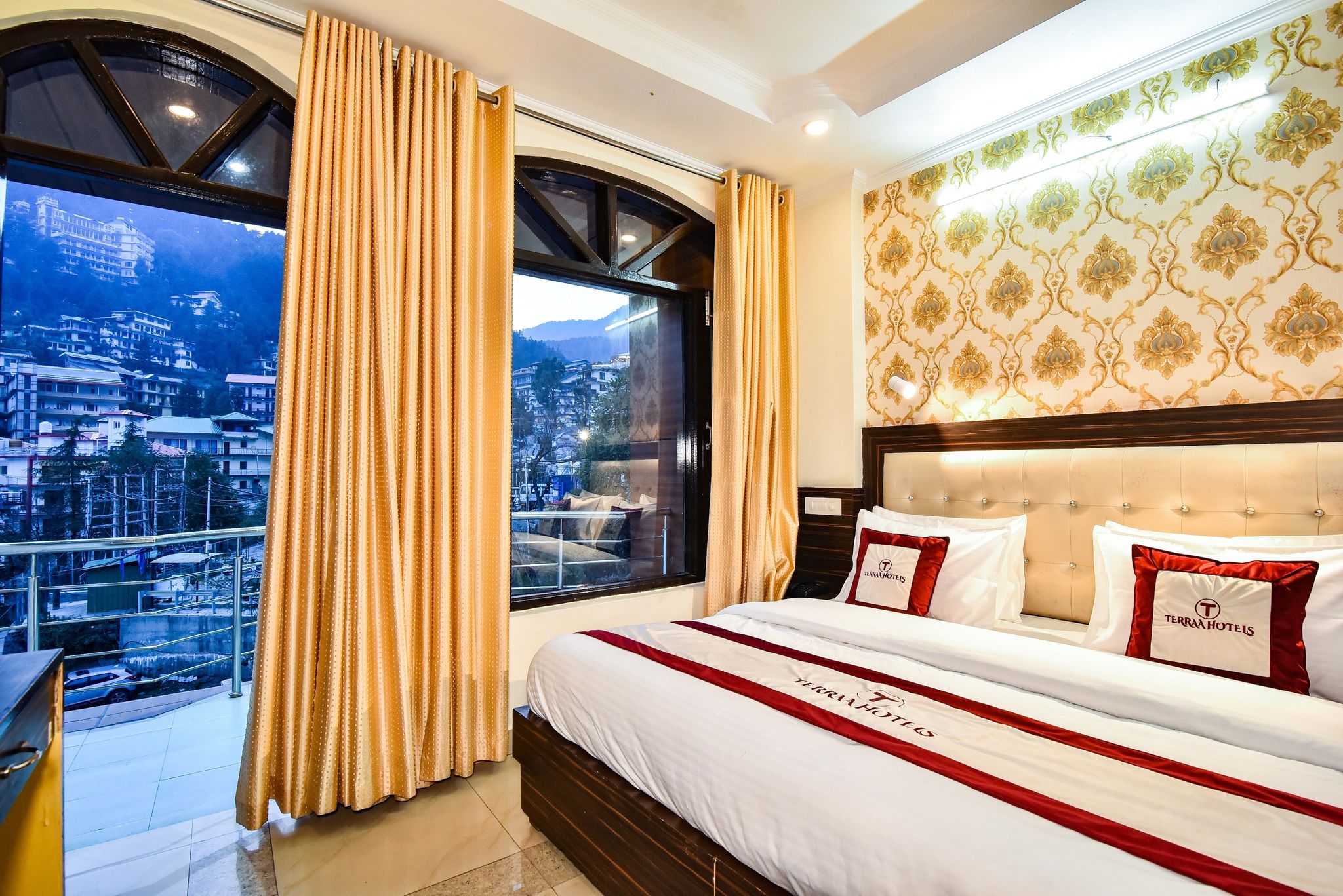 Hotel Rajas Palace Semi Deluxe 3