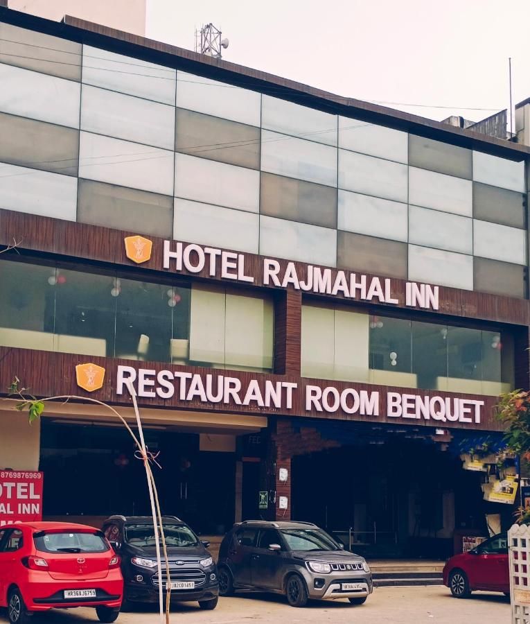 Hotel Rajmahal Inn