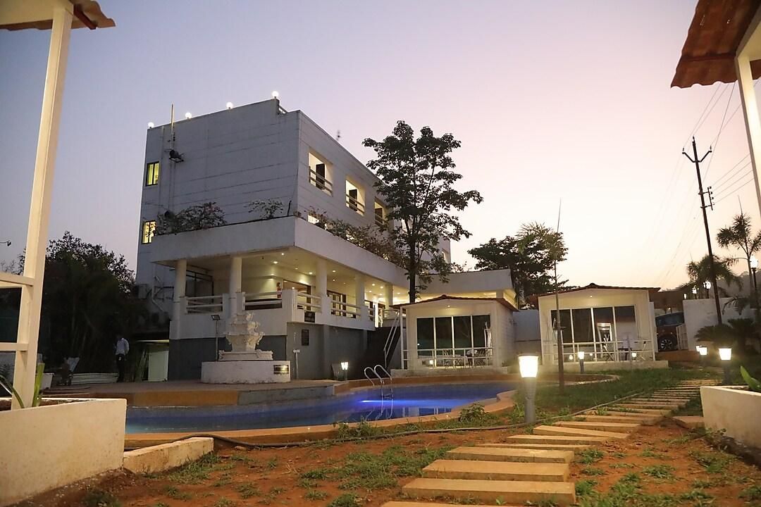 Hotel Reemz Chiplun Chalet