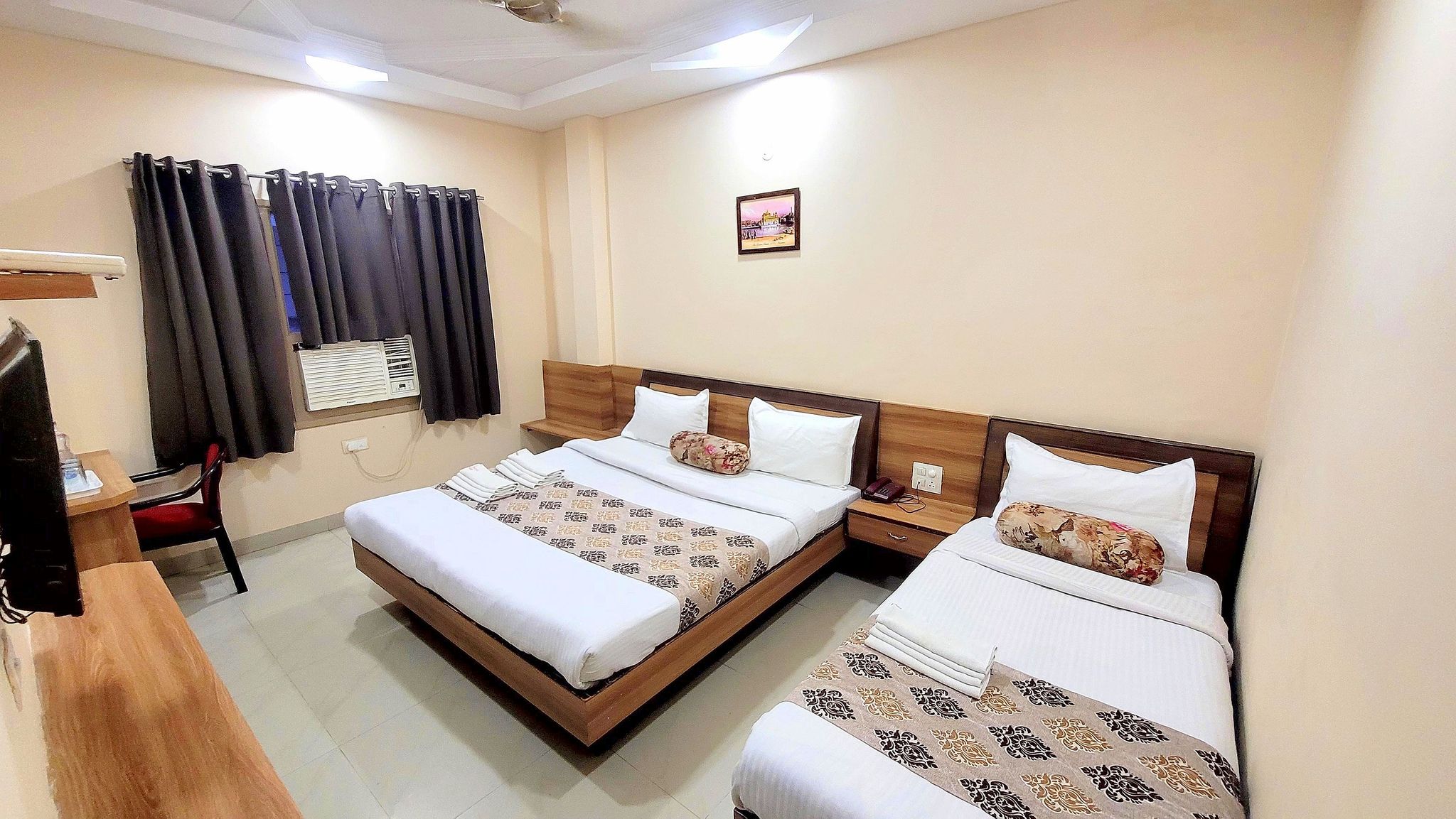 Deluxe Family Room