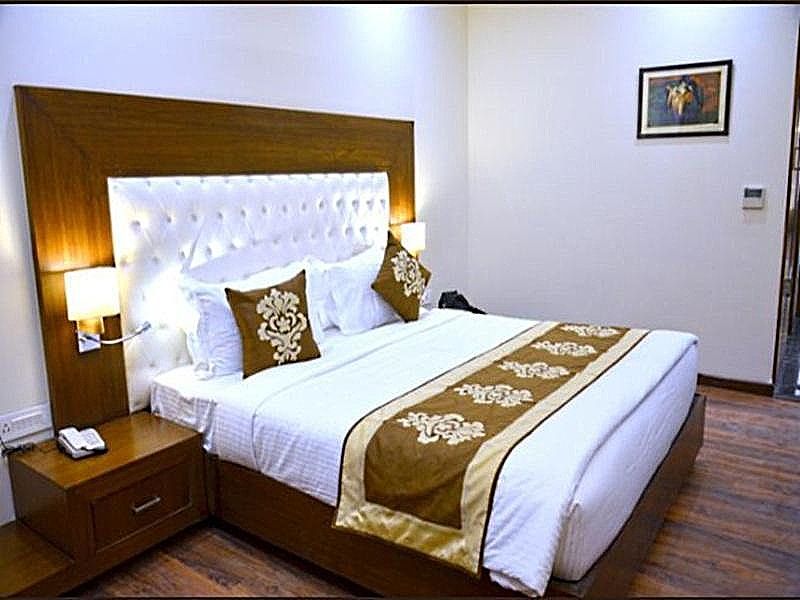 Hotel Seven Hill Tower Deluxe Double Room 6