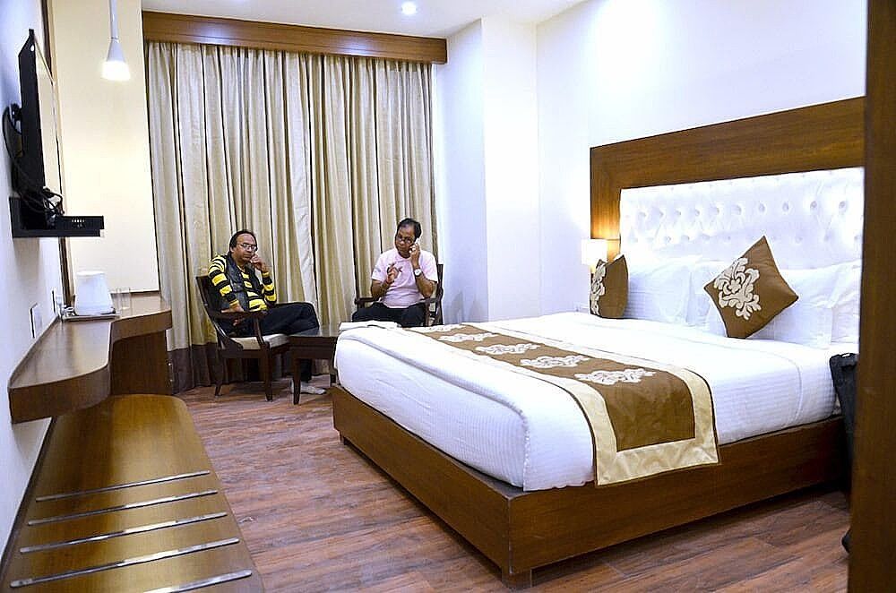 Hotel Seven Hill Tower Deluxe Double Room 3