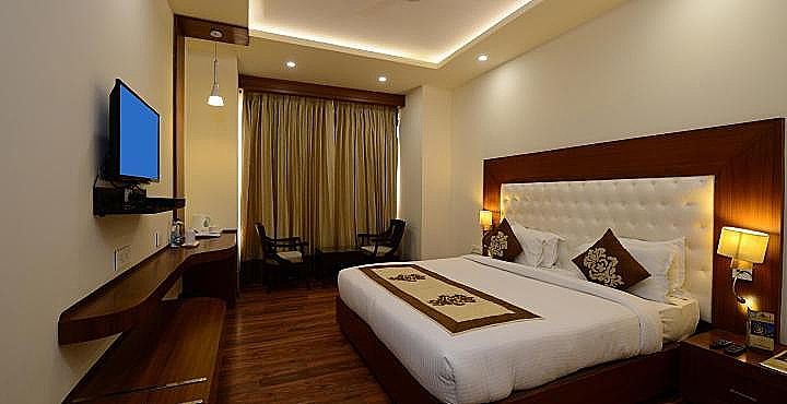 Deluxe Suite