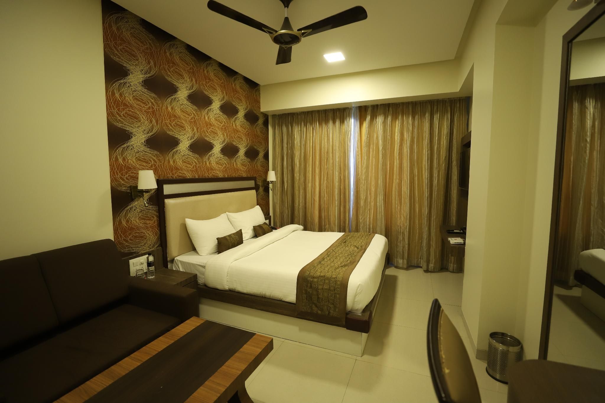 Diamond Room