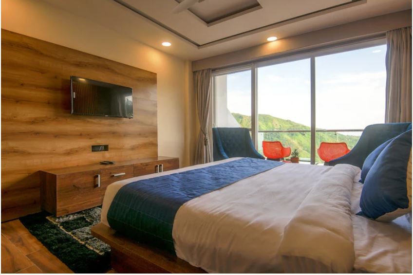Executive Room