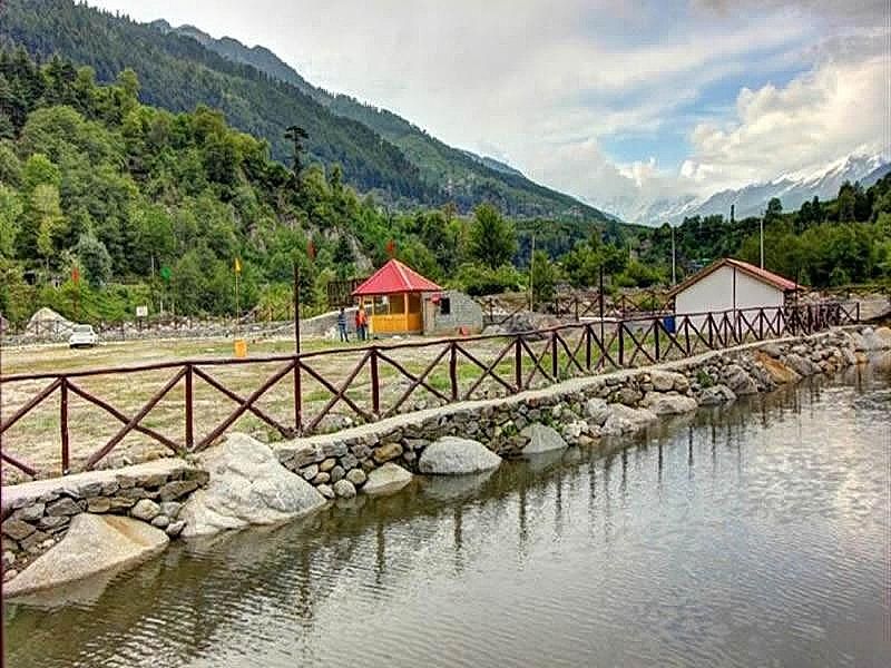 Hotel Shivalaya Retreat Huts & Cottages