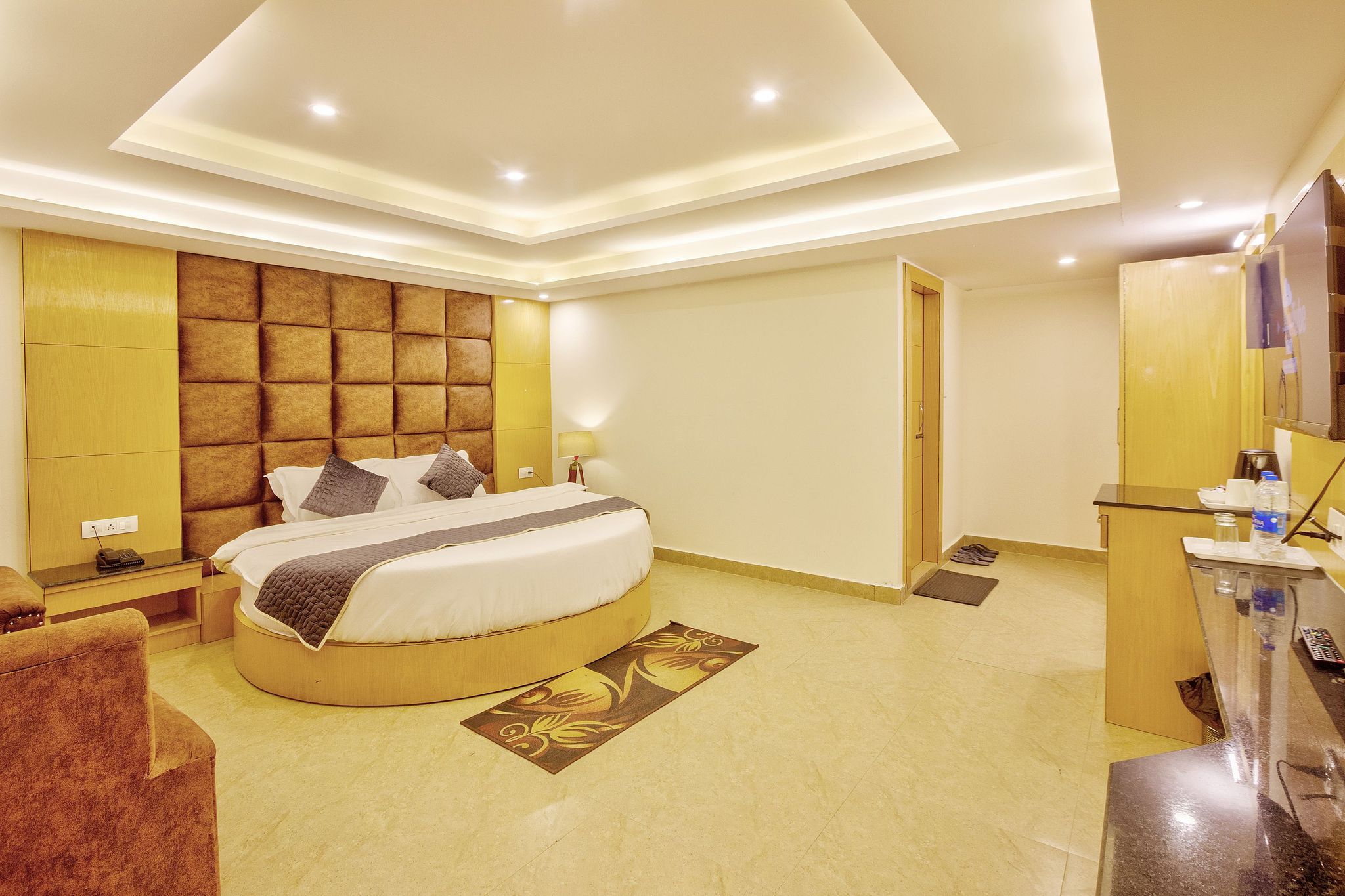 Hotel Shivalaya Retreat Huts & Cottages