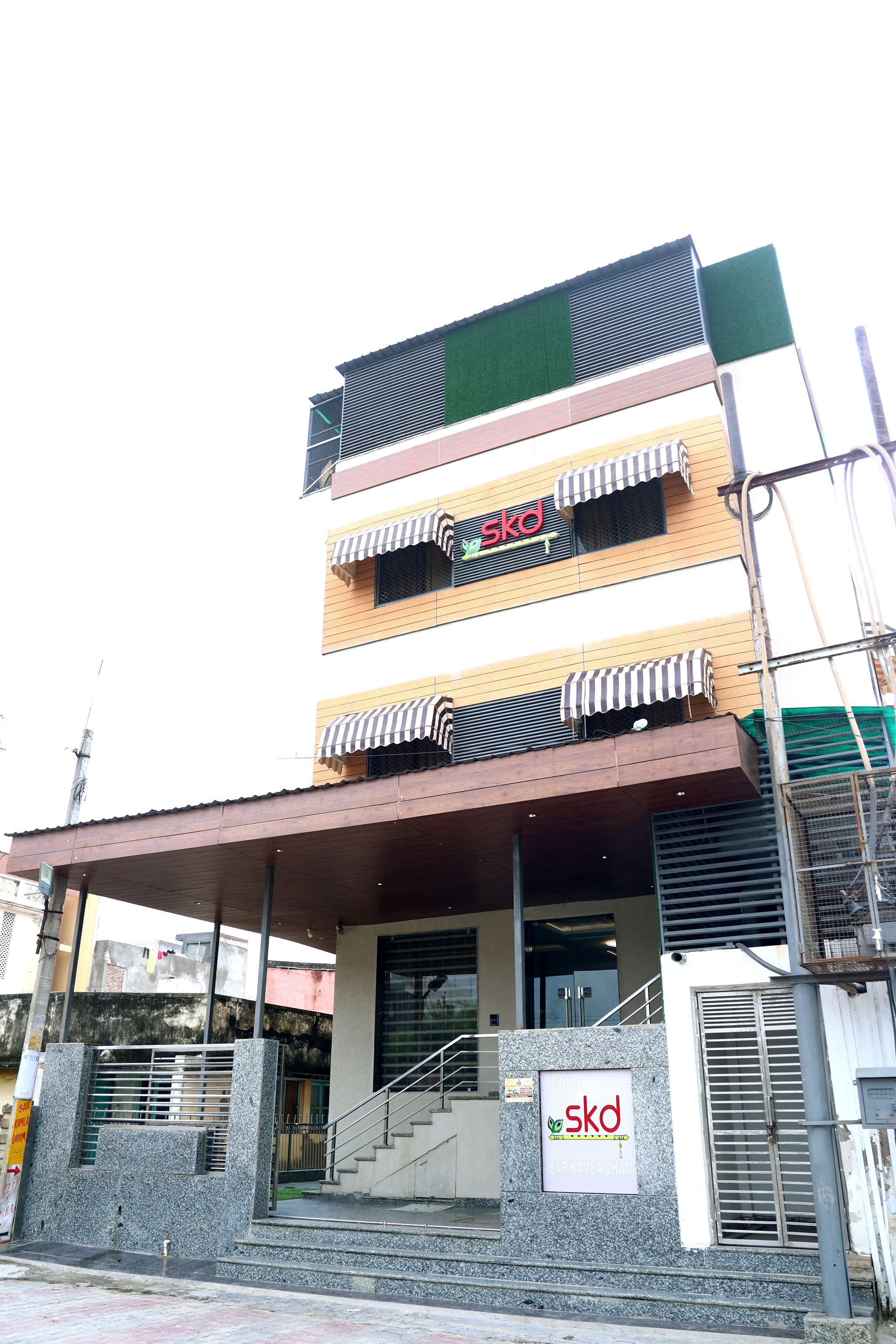 Hotel Sar Kamla Dham