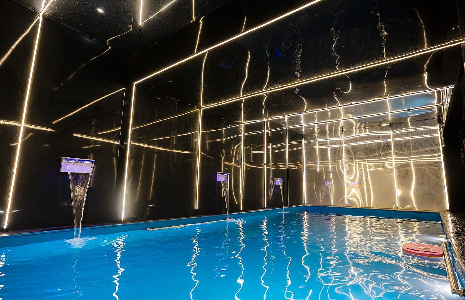 undefined SKI Hotels & Resort 4