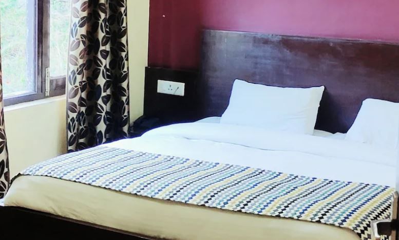 undefined Trishul Regency Hotel 4