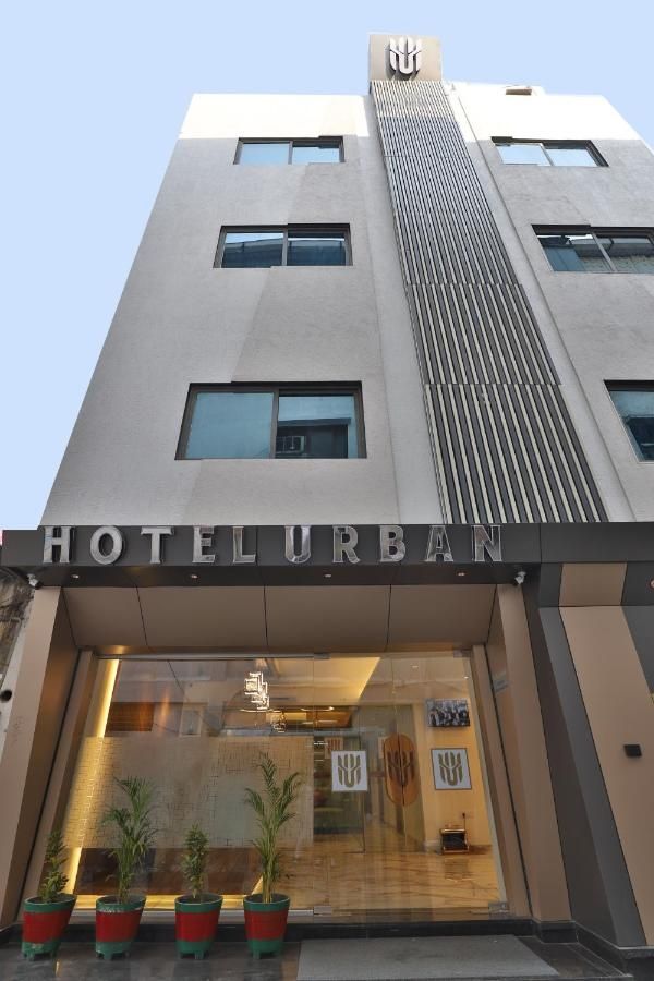 undefined HOTEL URBAN 8