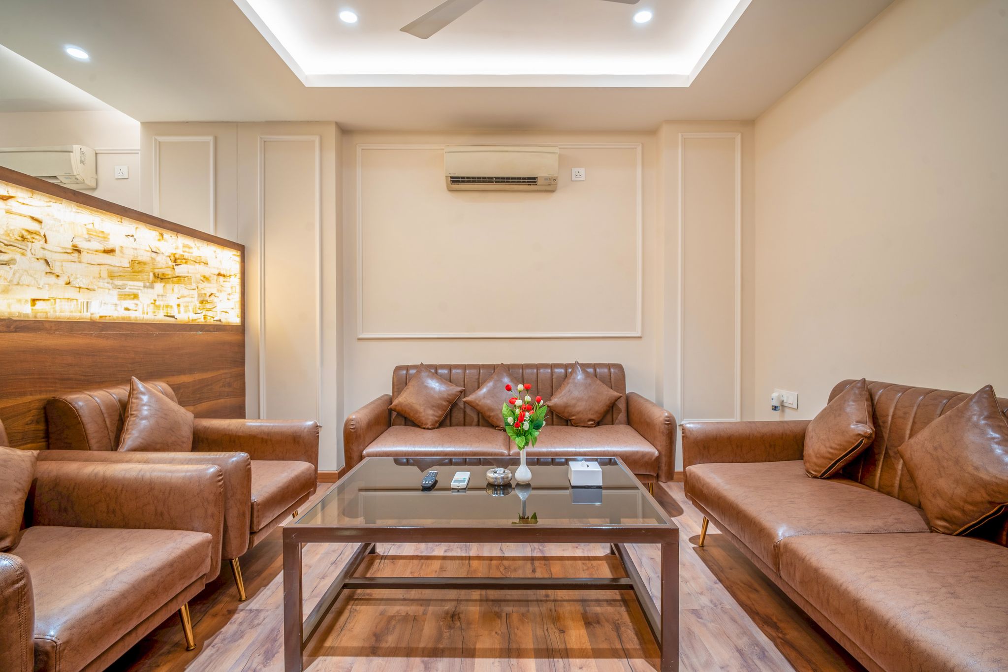 Hotel Varun Super Deluxe Room 2