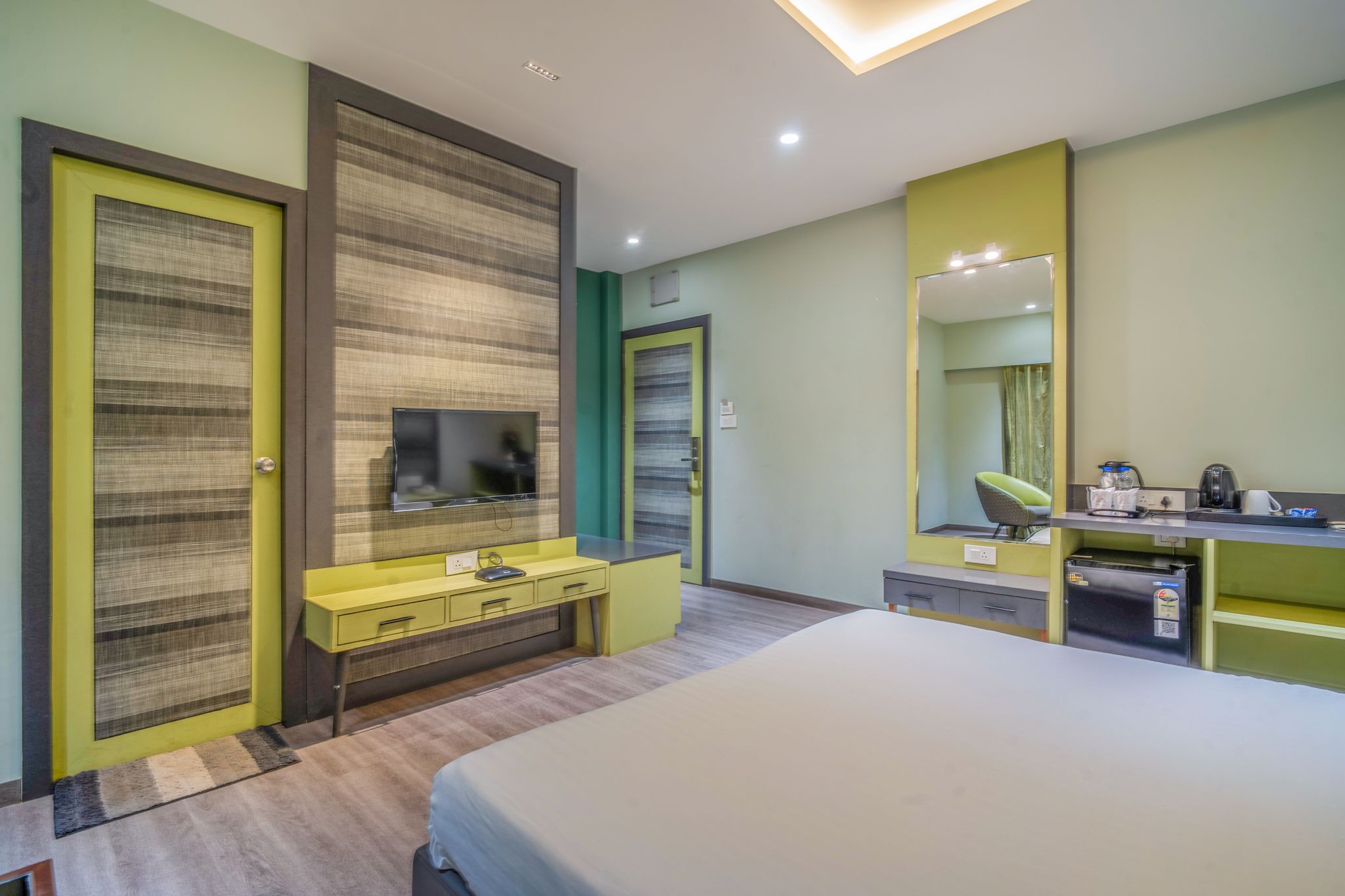 Hotel Varun Deluxe Room 6