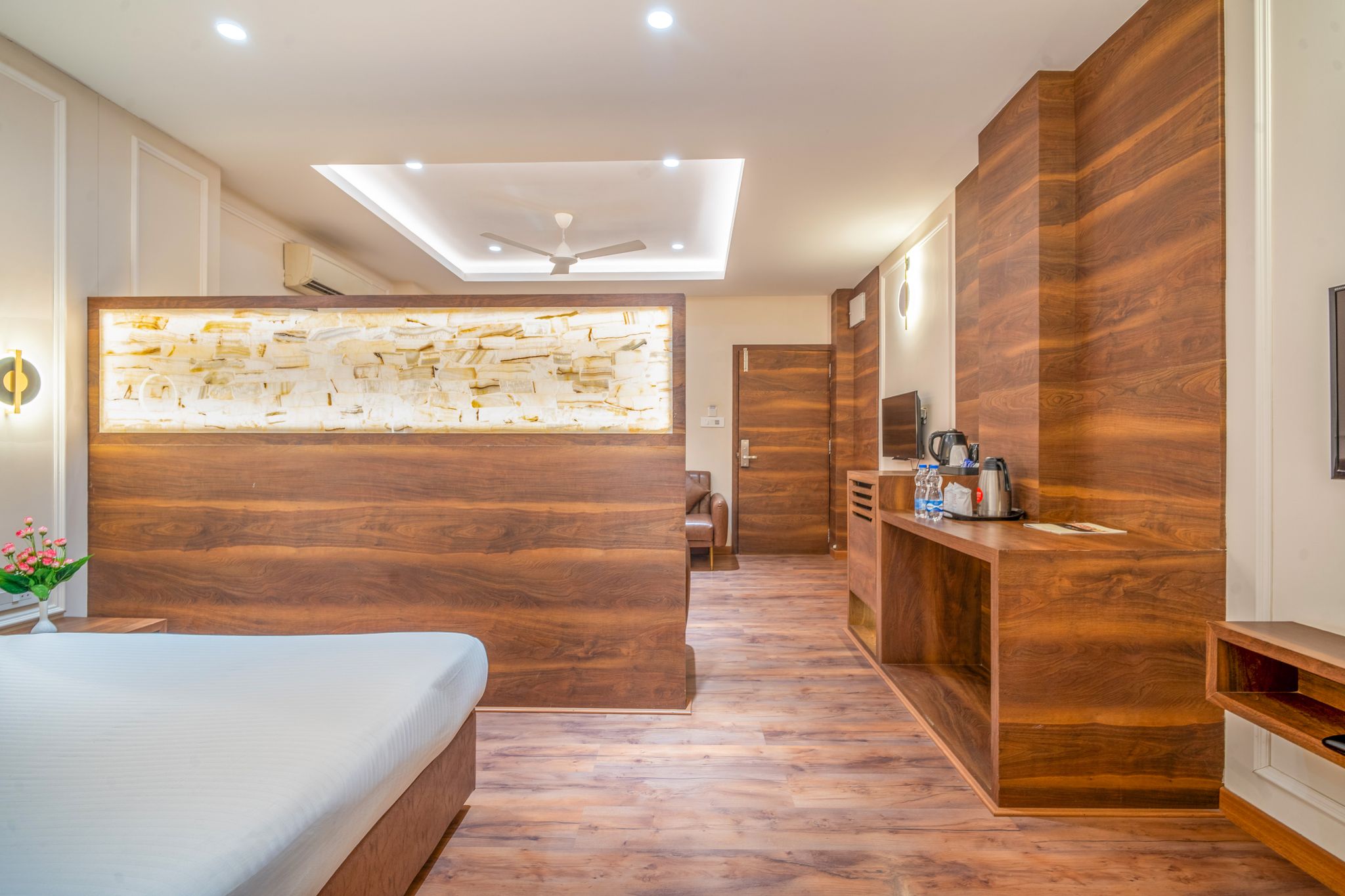 Hotel Varun Super Deluxe Room 18