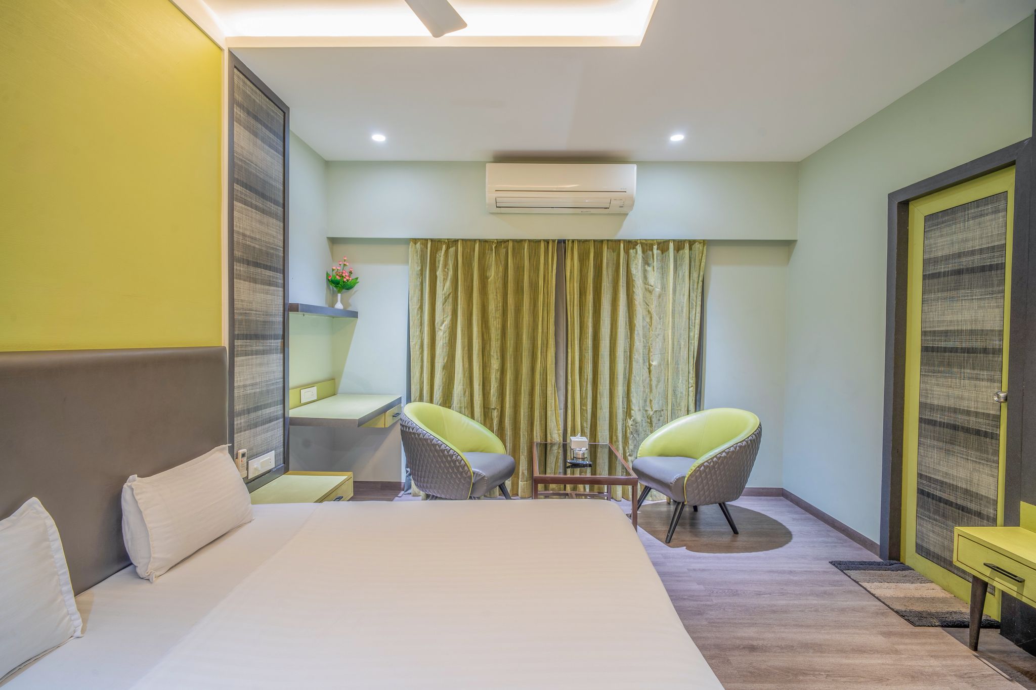 Hotel Varun Deluxe Room 18