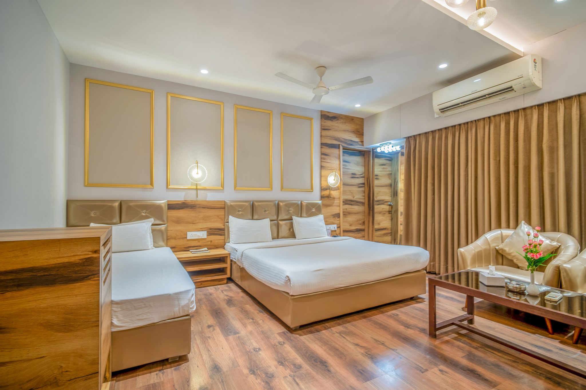 Hotel Varun Family Room 17