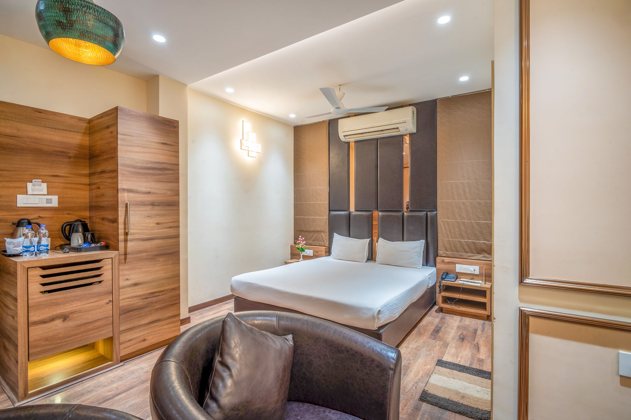 Hotel Varun Super Deluxe Room 10