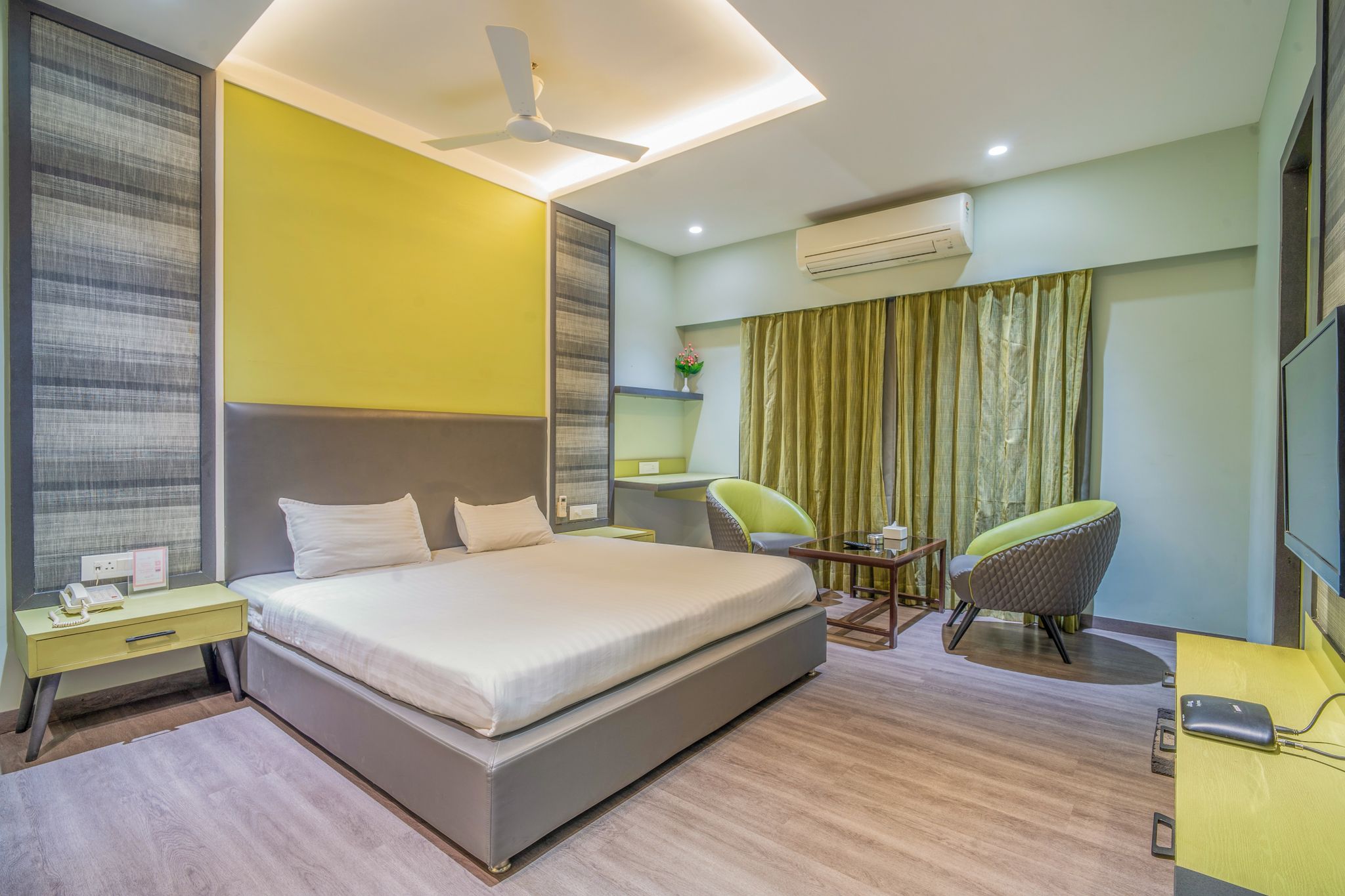 Hotel Varun Deluxe Room 19