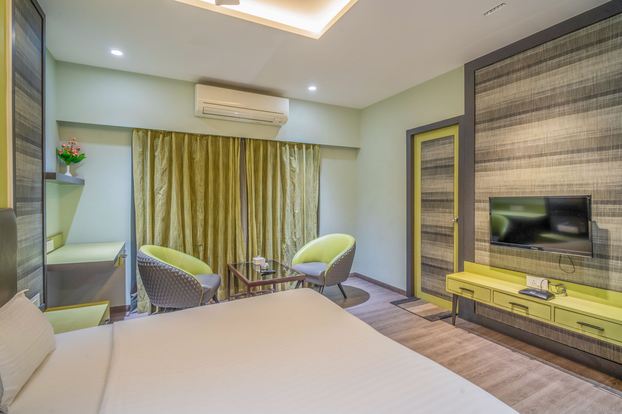 Hotel Varun Deluxe Room 21