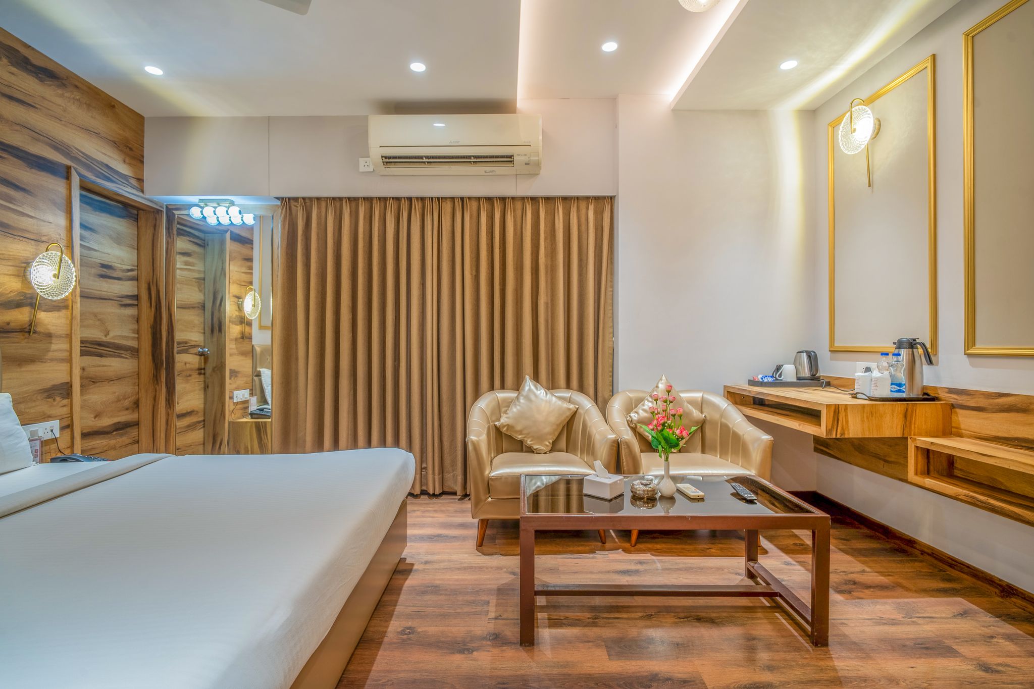 Hotel Varun Family Room 22