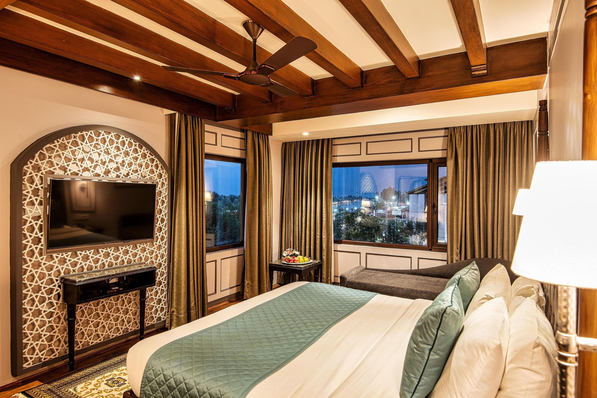 Premier Room with Lake View
