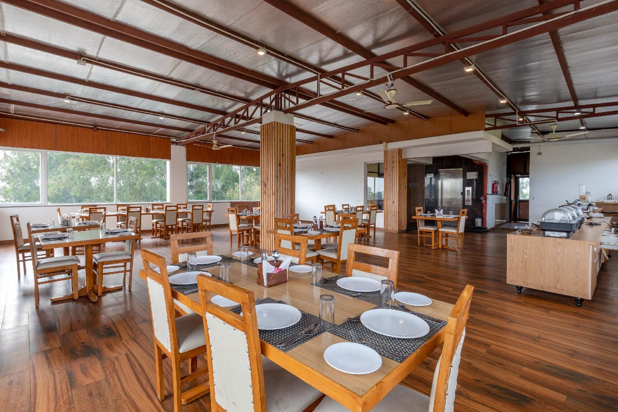 undefined Hotel White Rock By The Solitaire Hospitality 5