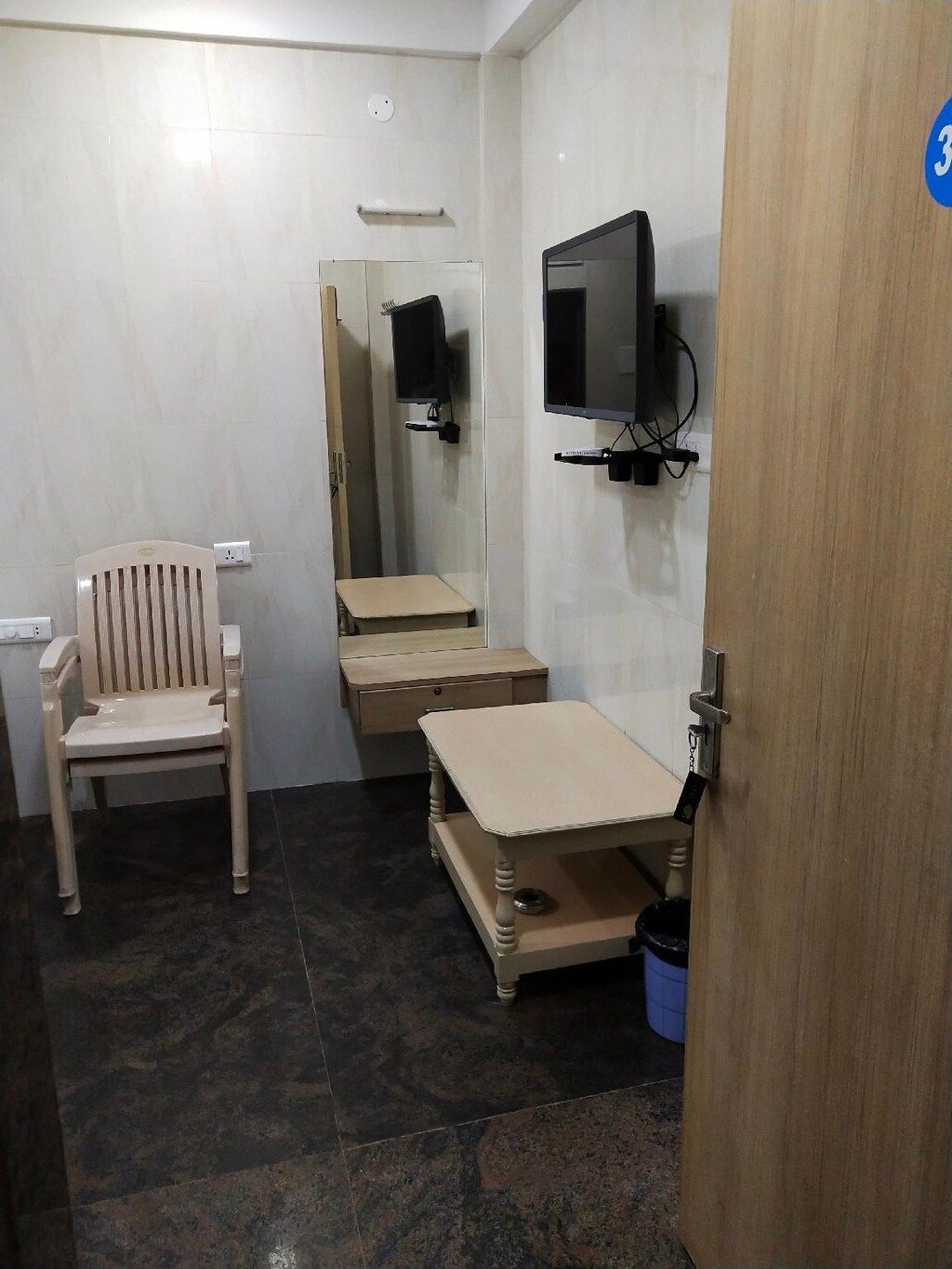 undefined i-ROOMZ GVK Residency 3