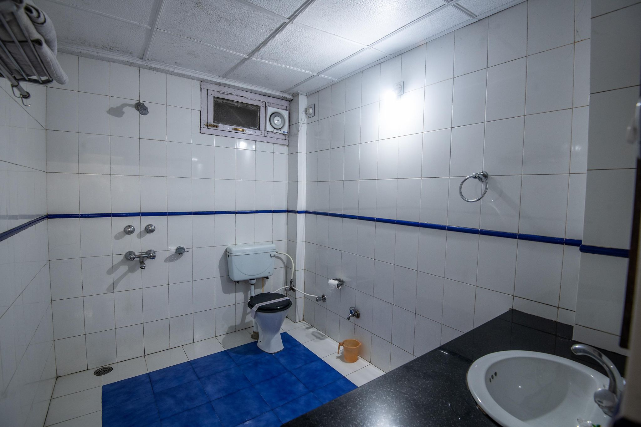 India Hotel - Lake View - Mall Road Nainital 3rd Floor Lake view Standard Room 3