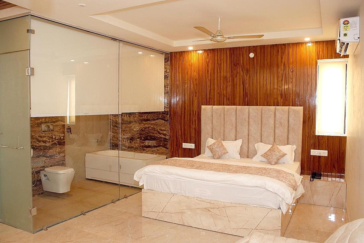 undefined Ivory Hotel 7