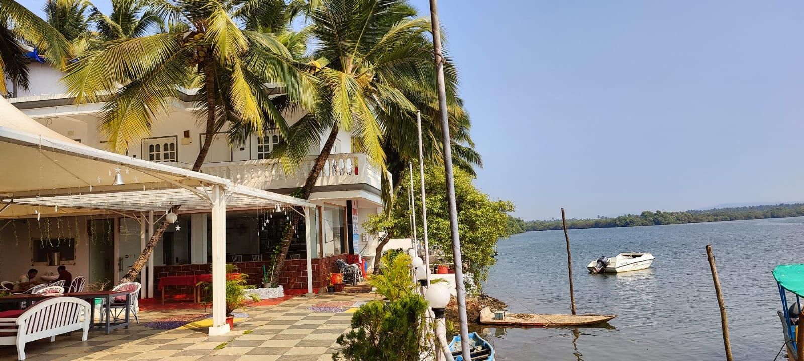 undefined Apricus Inn River Side 7